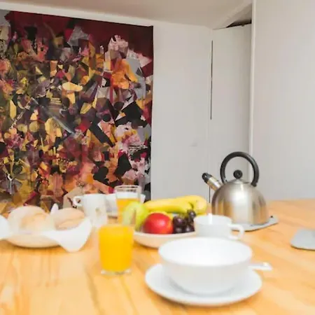 Prázdninový dům Lx Townhouse Ideal For Big Groups Prime Location Trendy Street *