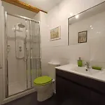 Lx Townhouse Ideal For Big Groups Prime Location Trendy Street Hébergement de vacances