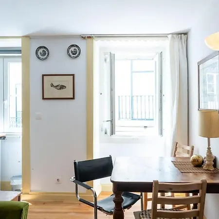 Lx Townhouse Ideal For Big Groups Prime Location Trendy Street * Lissabon